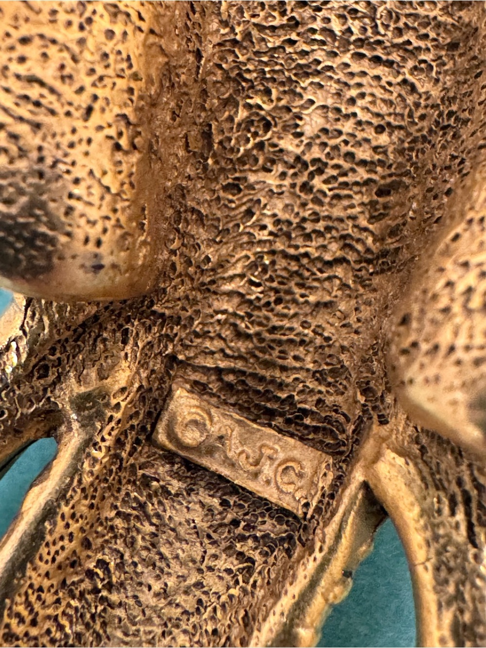 🐘 Vintage AJC Gold Tone Elephant Brooch Cream Enamel 2” Lucky Statement Pin - Picture 5 of 6